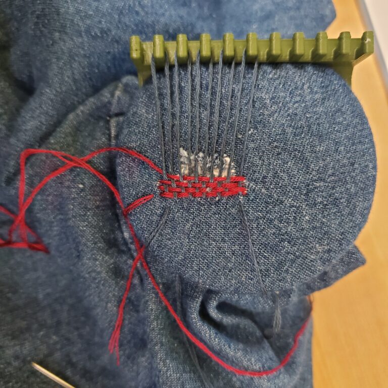 Darn! My skirt had a hole: 3D printing a darning loom